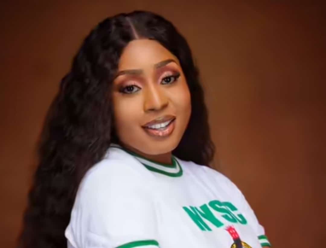 Lady parents organize party celebrates completion of NYSC programme 