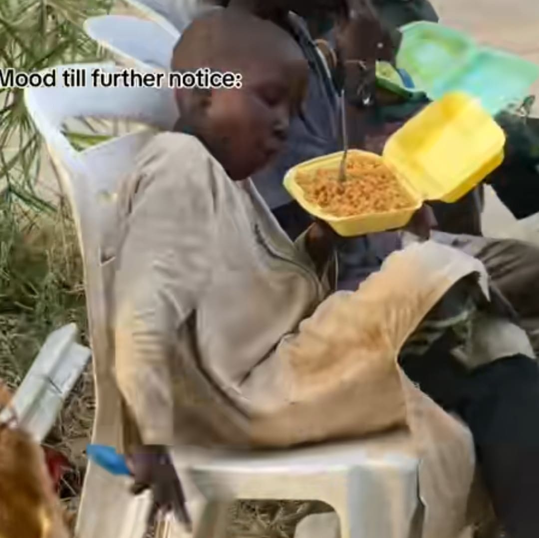 "Future FCT minister" - Little boy dances excitedly, wows many as he gets a free plate of rice at a Nigerian party