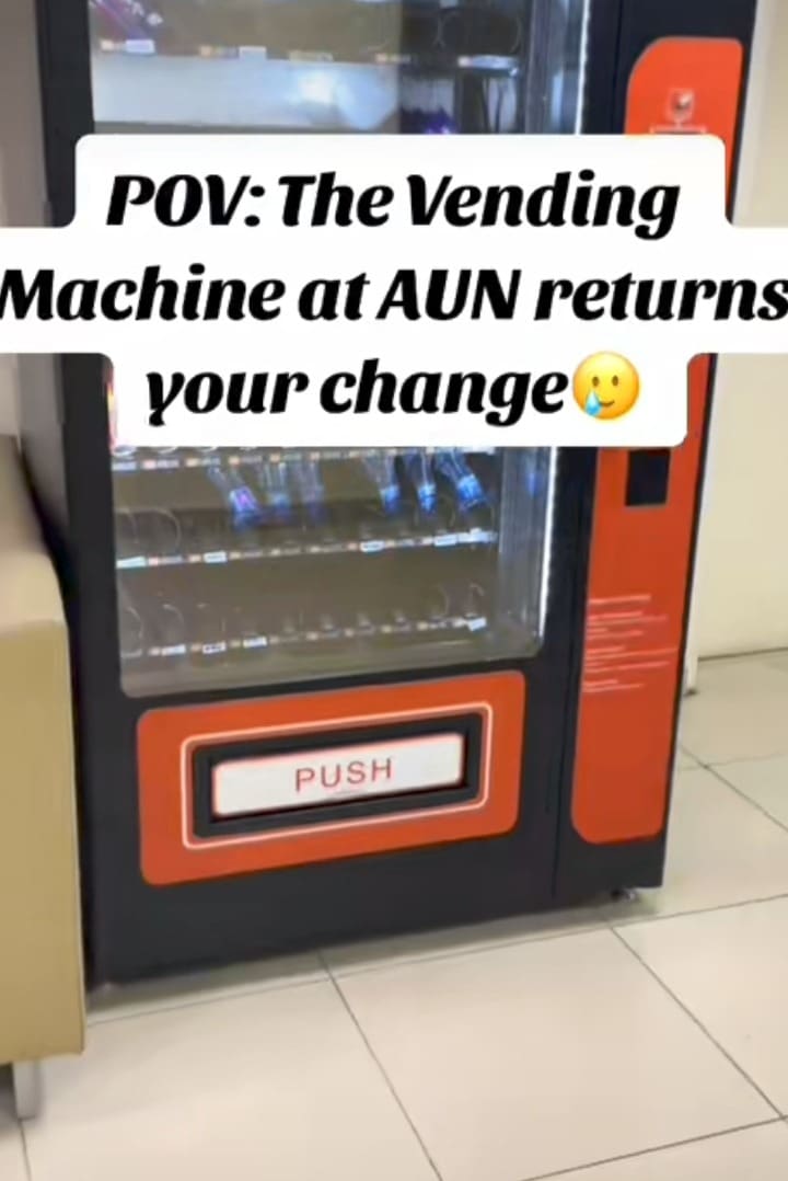 Man vending machine change 