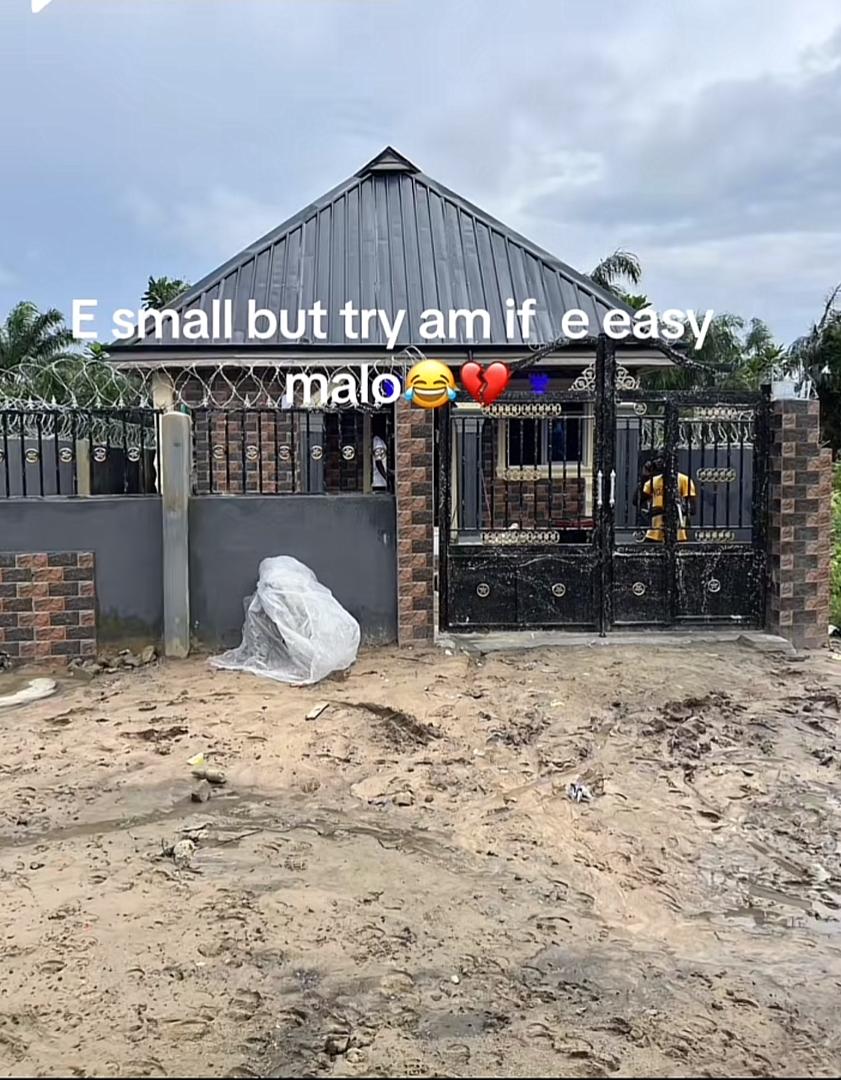"Small but try am if e easy" - Man joyful as he completes two-bedroom house