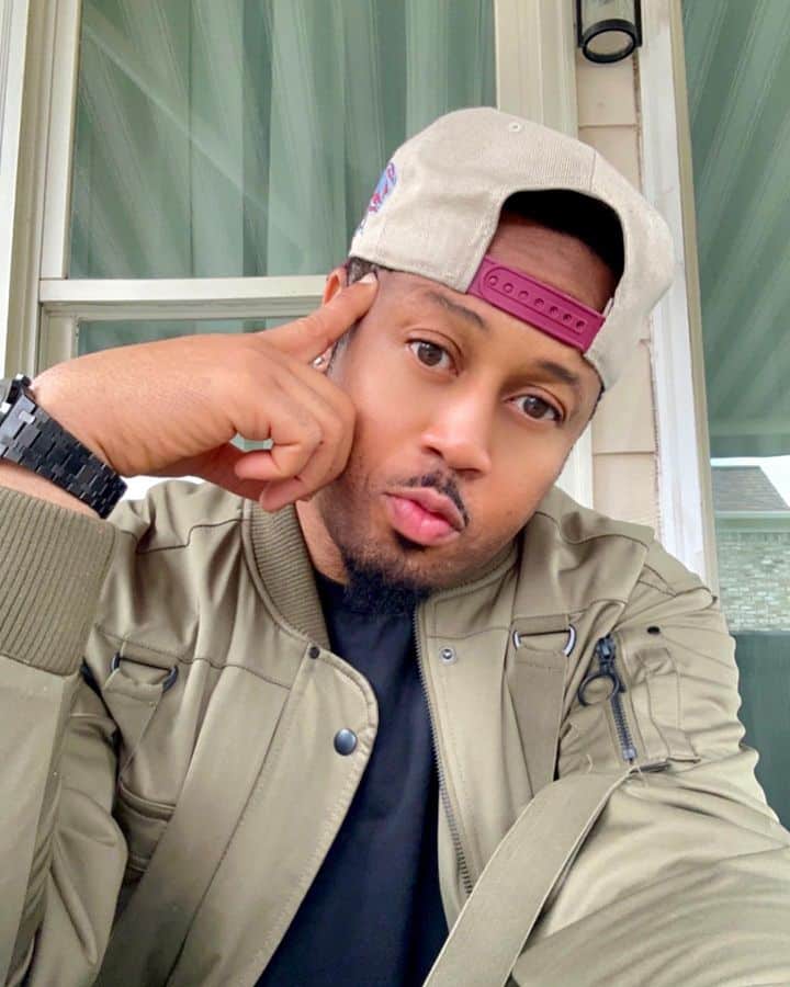 Mike Ezuruonye 