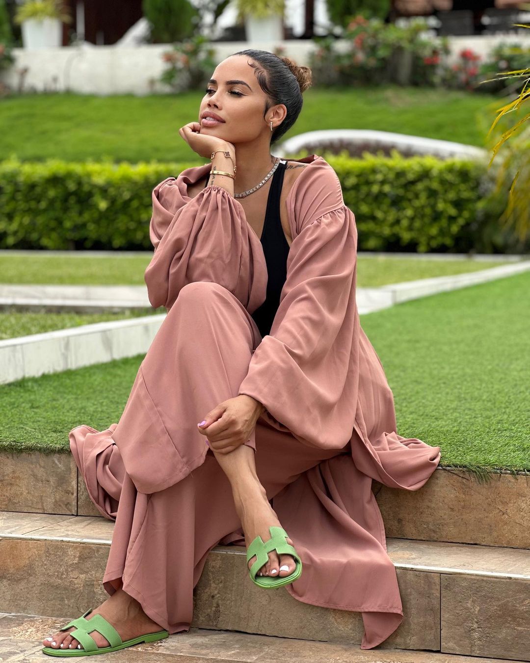 "Mummy Zion" – Fans shout in excitement after seeing Wizkid's baby mama, Jada P