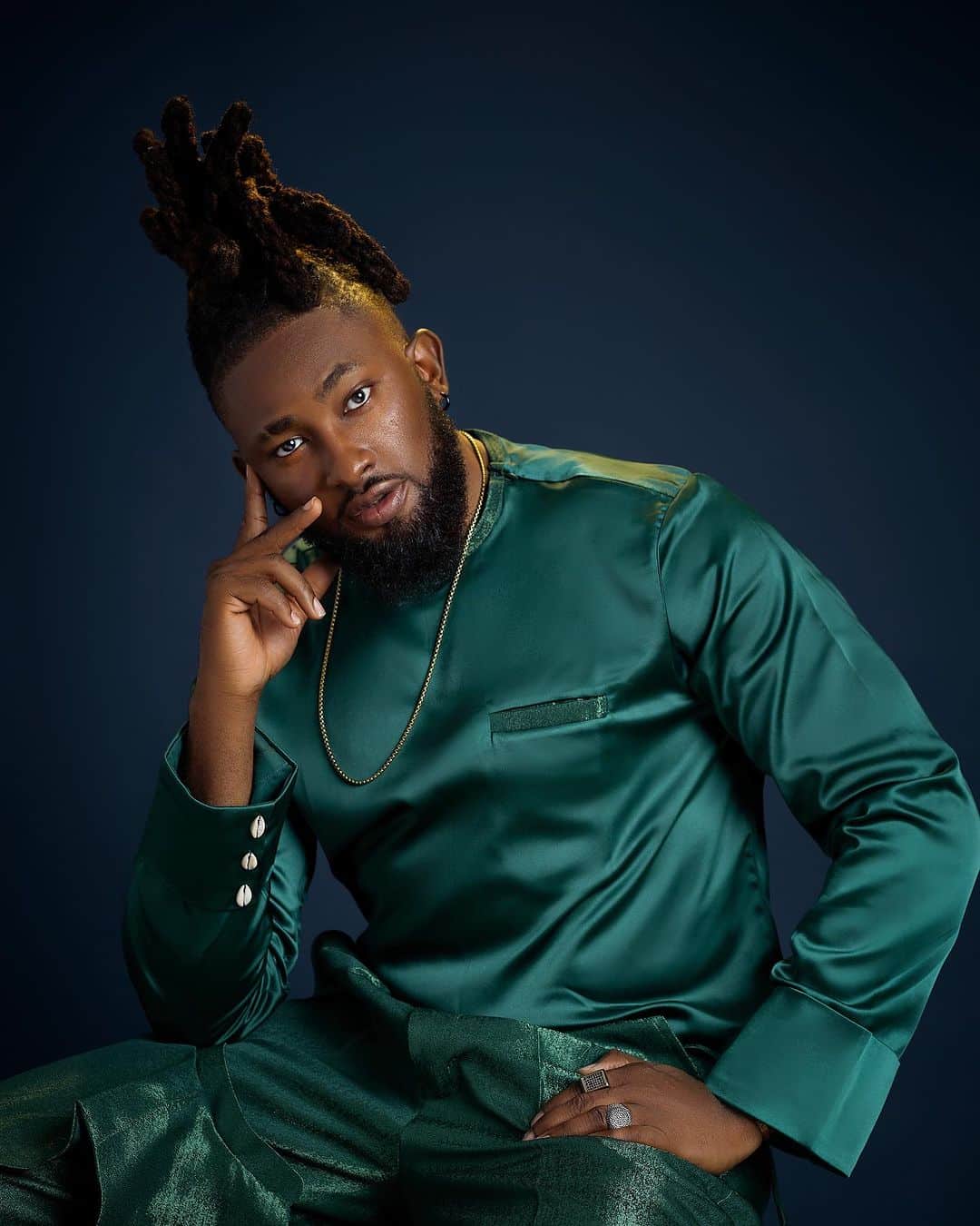 American man calls out Uti for allegedly impersonating him on IG to scam folks 