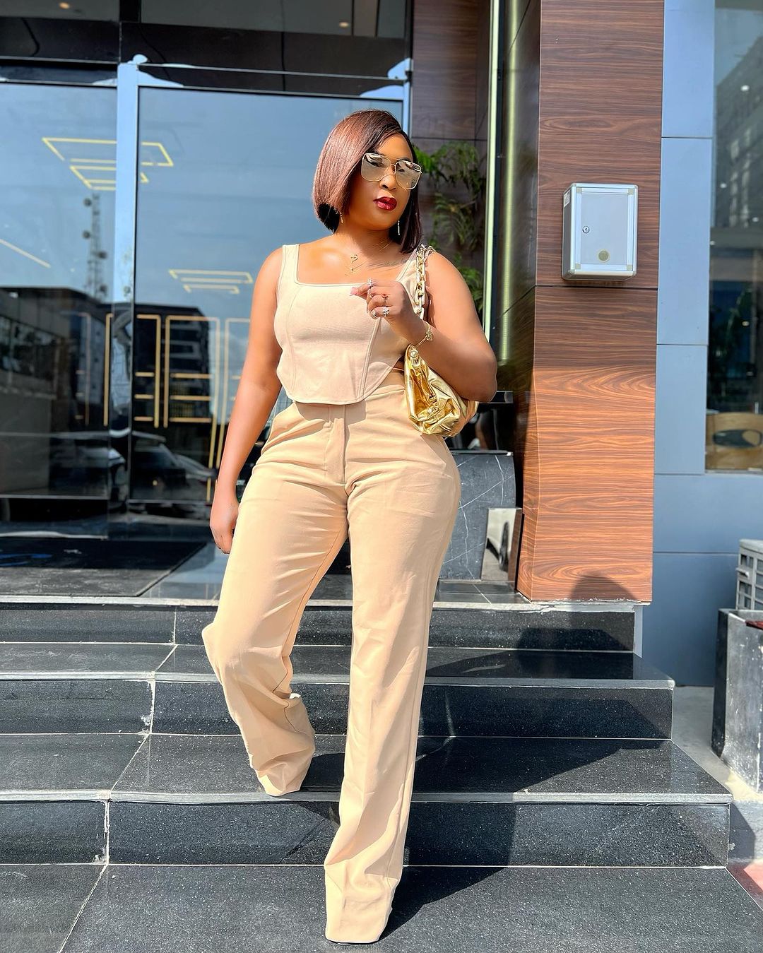 blessing ceo women chop money