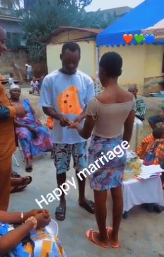 Check out simple wedding that set internet abuzz