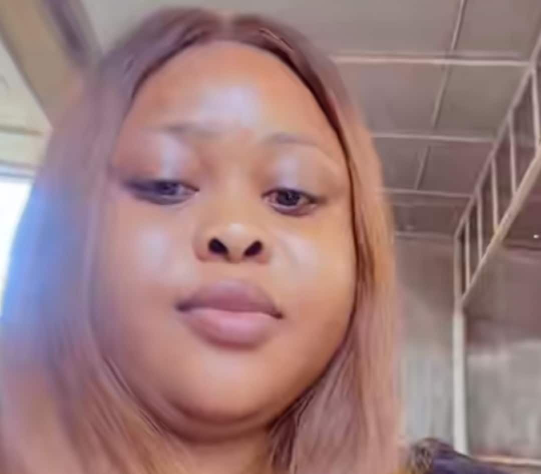 "Biggest bird" - Lady shows off photos, videos with Wizkid during Surulere visit to distribute 100m to kids for Christmas