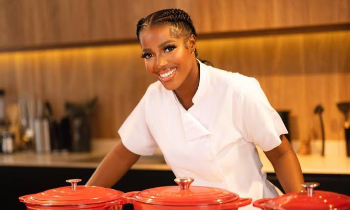 Hilda Baci awards 3 top cooking class students with brand new car, iPhone 14 Plus, and 1 million naira cheque