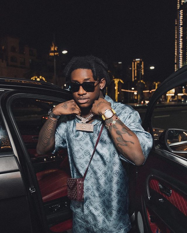 Moment Shallipopi's mother lifts son up at sold-out show in Benin