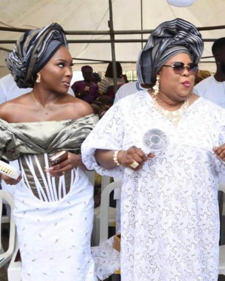 Vee Iye and her mother 