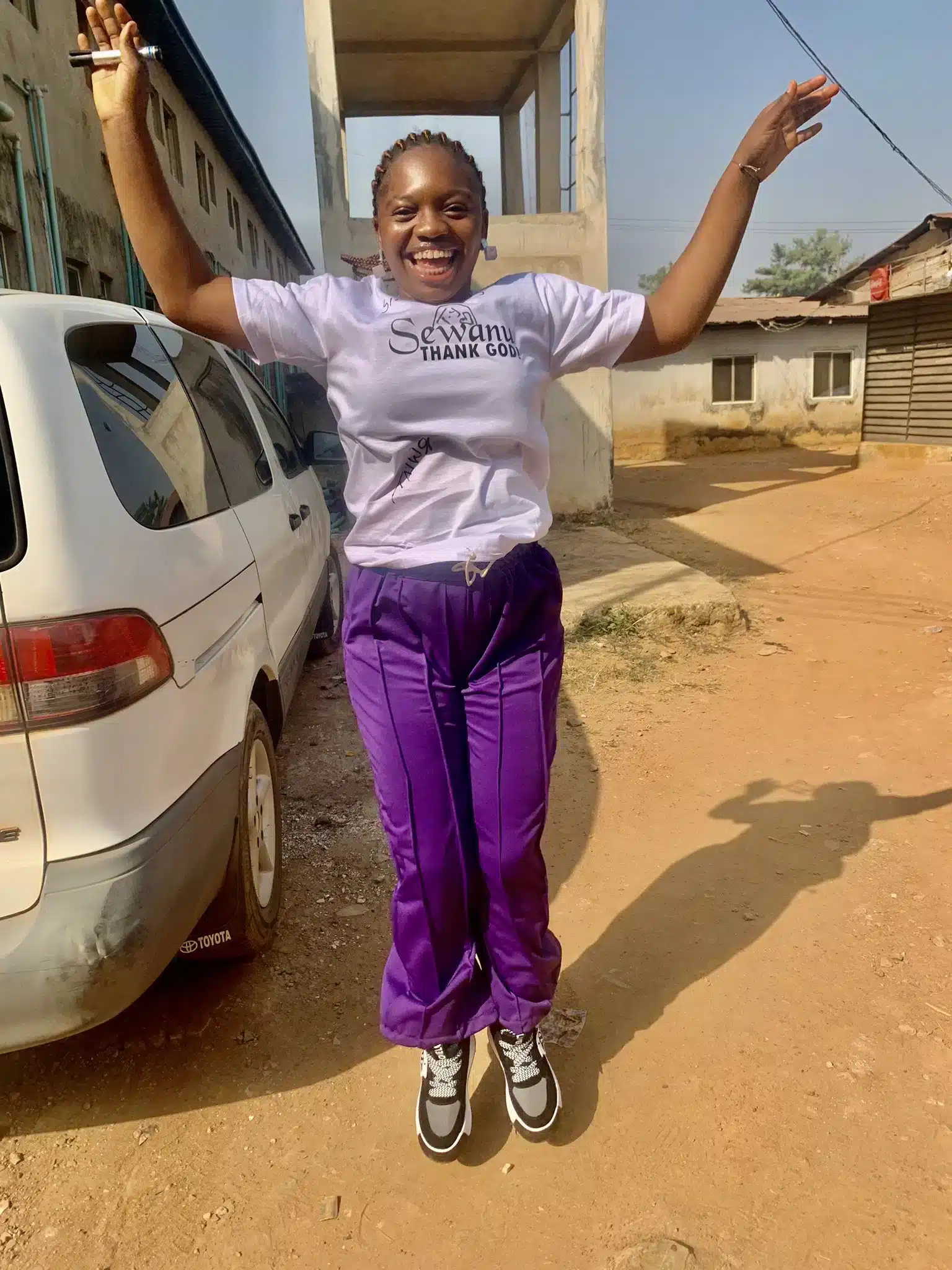 single mom first class cleaner pregnant 