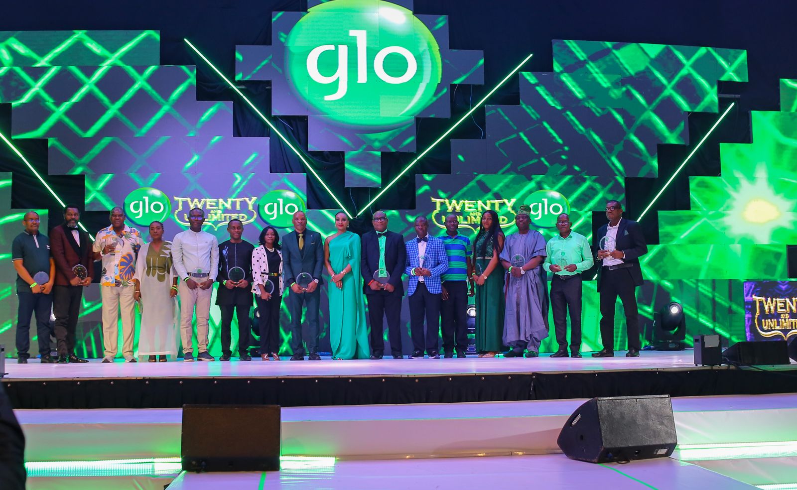 Glo hosts employees, celebrates long serving staff