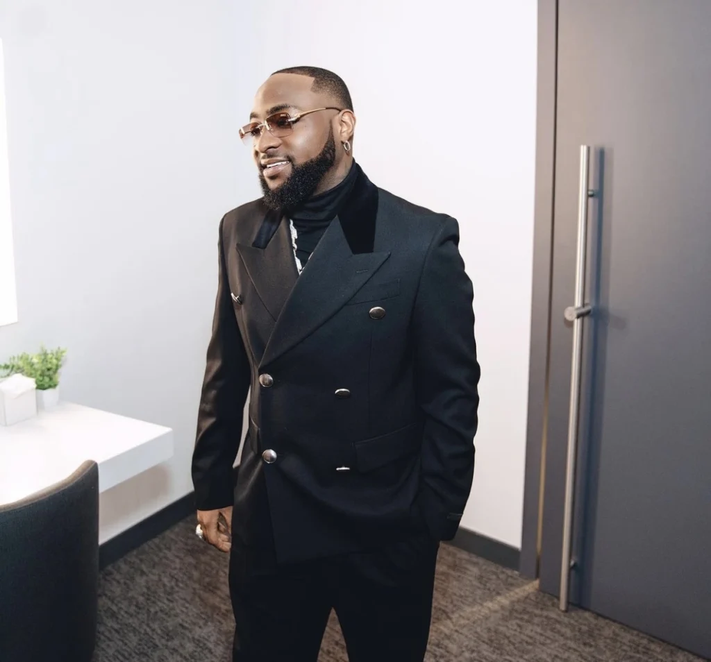 “People on Twitter called me Frog because of my hoarse voice so I made a Frog chain” — Davido states