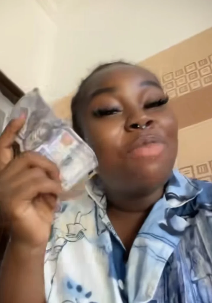 Hookup girl cries out after getting paid fake dollars for her overnight services 