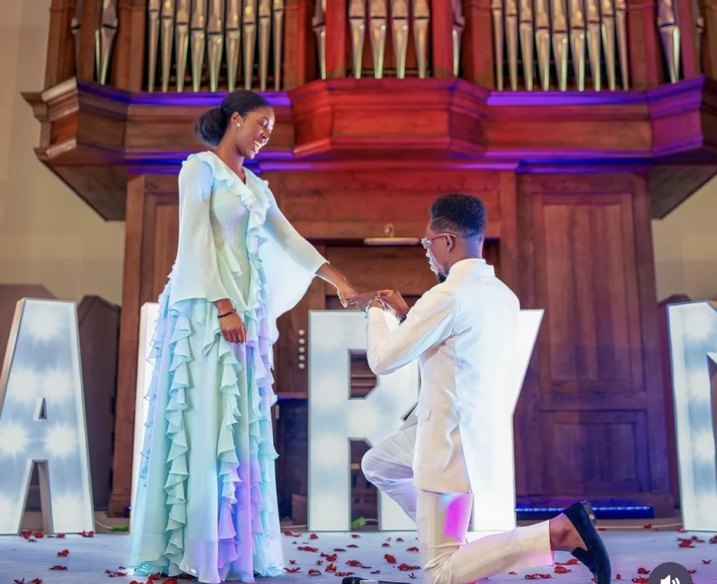 Wedding bells ring as Moses Bliss proposes to his Ghanaian girlfriend 