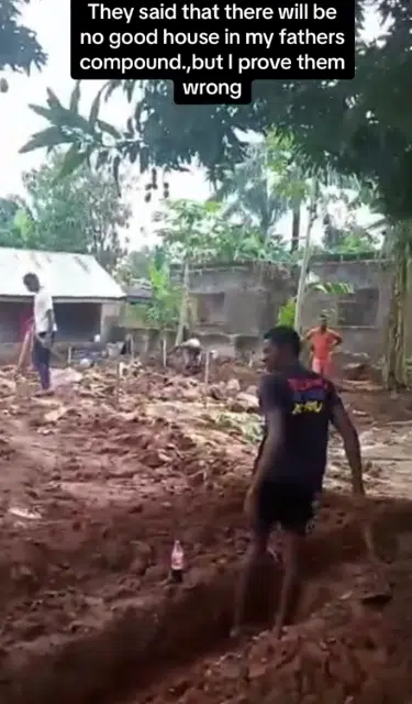 "They said there would be no good house in my father's compound" - Man builds house inside his father's compound in village, it stuns many