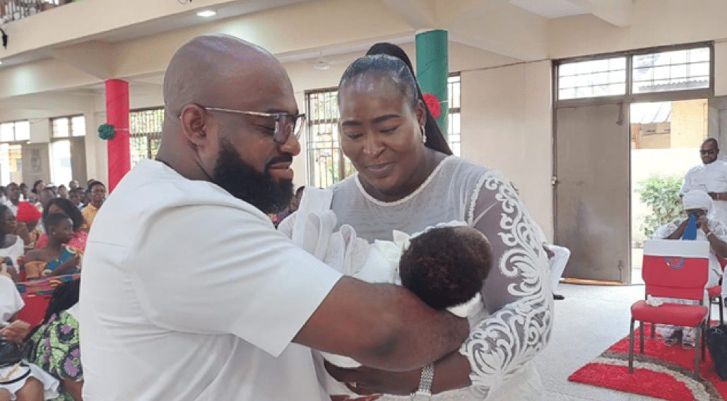 "We almost gave up on God" - Couple welcomes miracle baby after 11 years of waiting