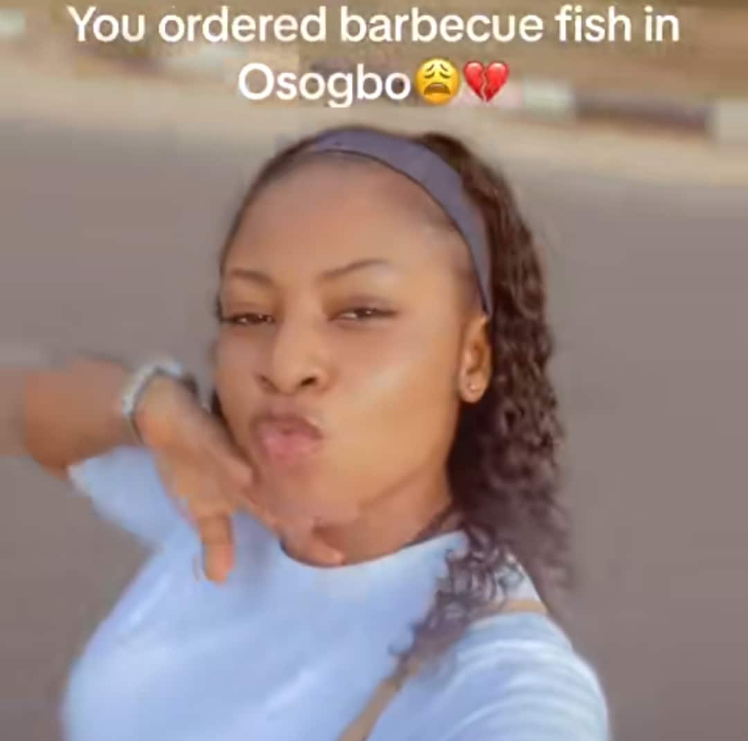 "I got fish and yam instead" - Nigerian lady displeased as she finds yam inside barbecue fish ordered from Oshogbo