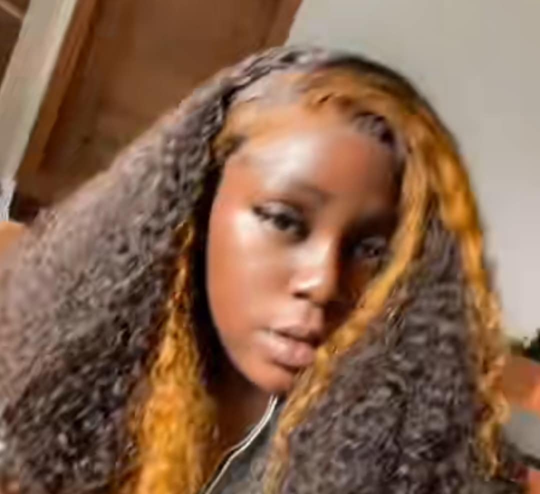 Beautiful lady gets iPhone 13 Pro Max, 1.2m gift, pound sterling, etc., from man after accepting to be his girlfriend