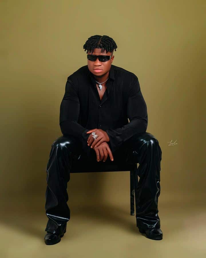 Zicsaloma mother new house