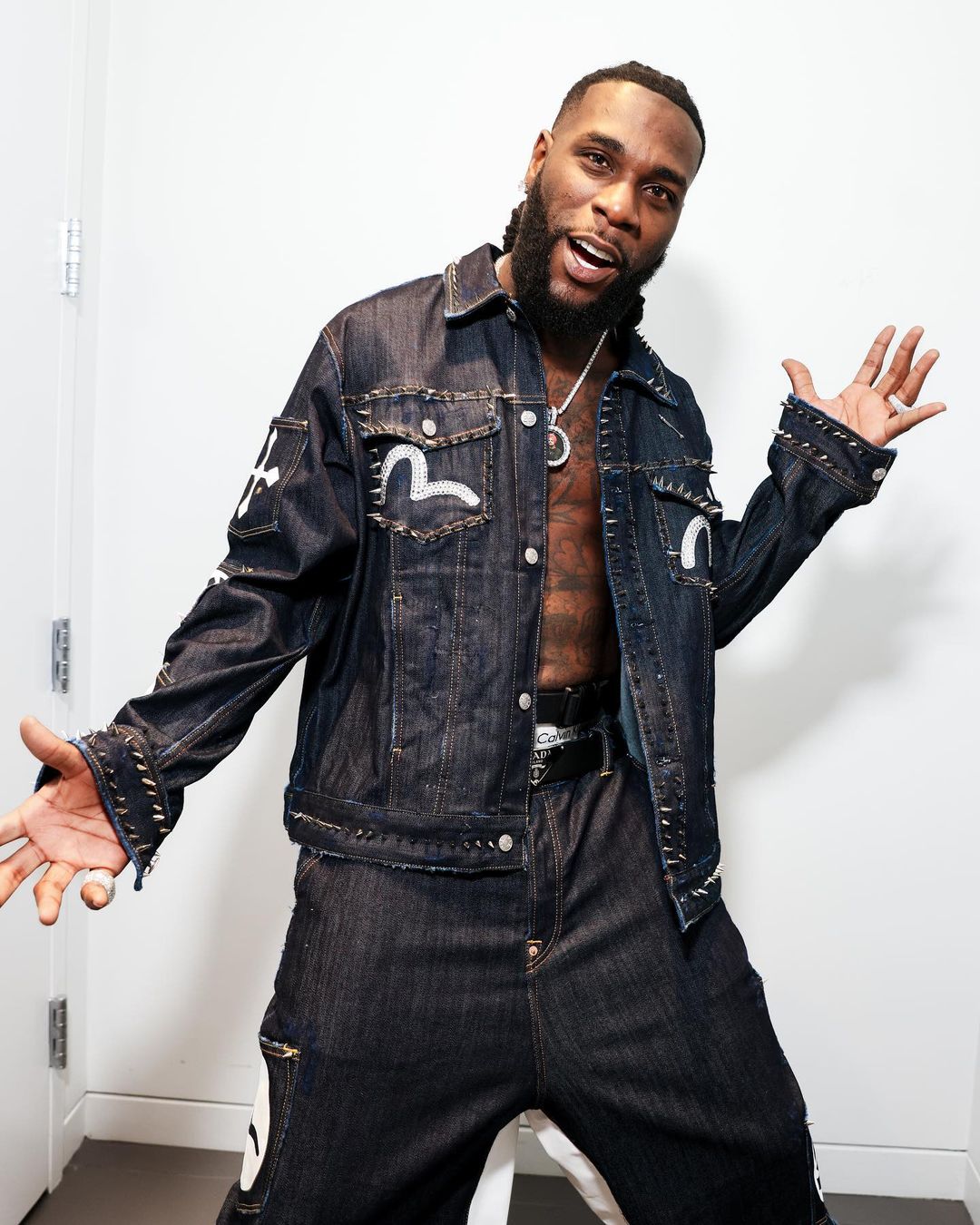 davido burna boy shade