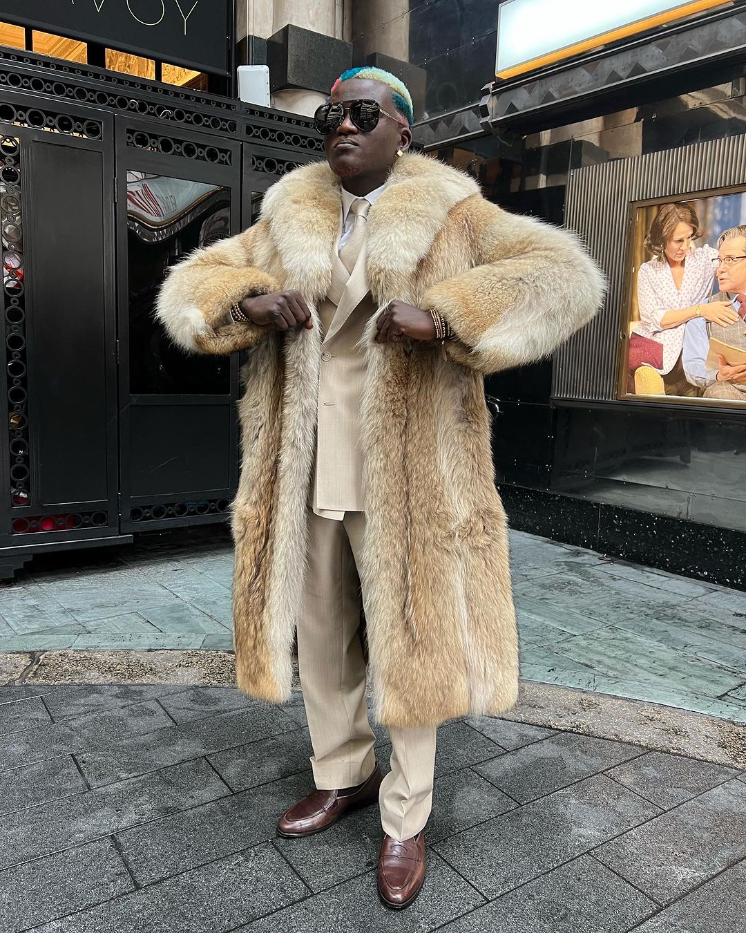 queen dami love portable valentine's day 