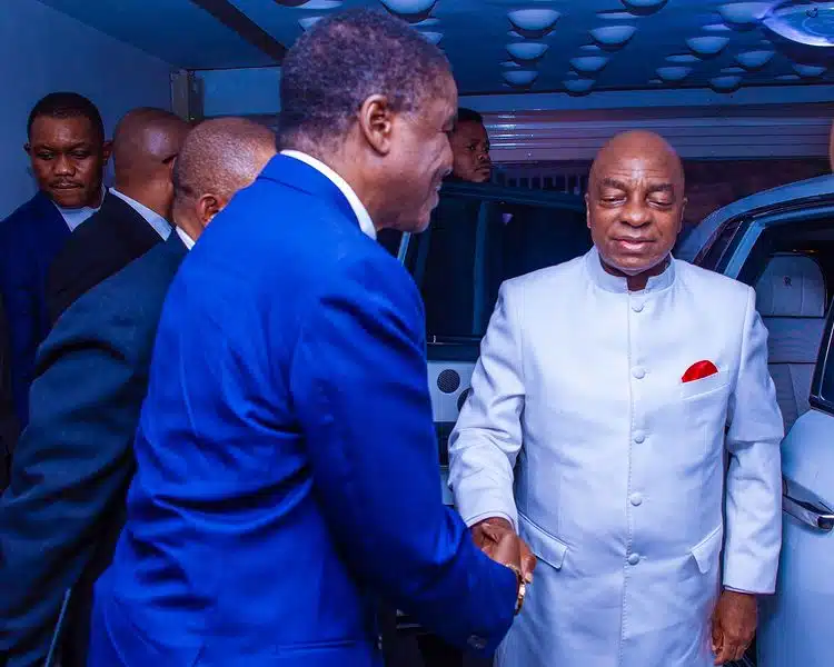Moment Bishop Oyedepo arrives COZA in Rolls Royce, heavily armed security