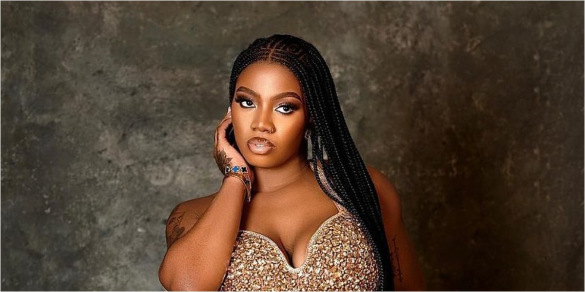 Big Brother Naija reality star Angel Smith has clashed with a social media troll who described her as a "one dollar hoe".