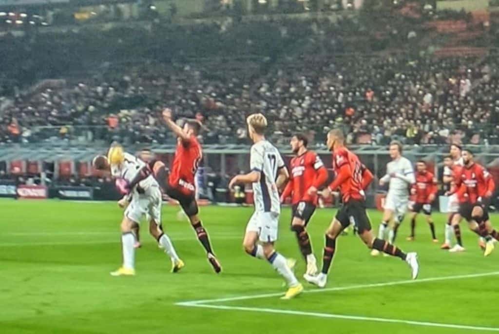 Milan held to 1-1 draw by Atalanta despite Leao's early strike