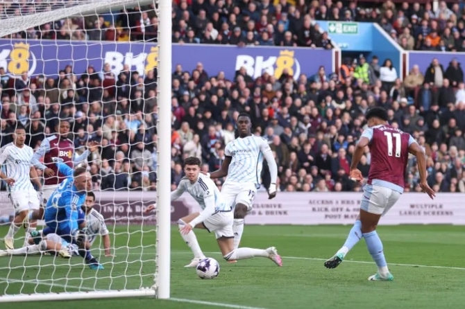 Watkins scores as Aston Villa beat Nottingham 4 - 2 to tighten top-four race