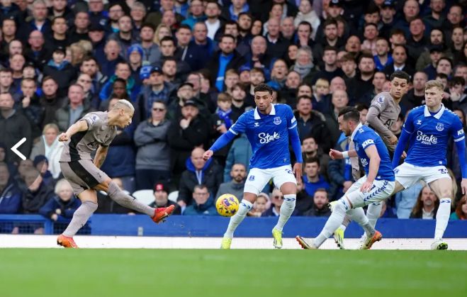EPL: Branthwaite saves Everton with late equalizer against Tottenham