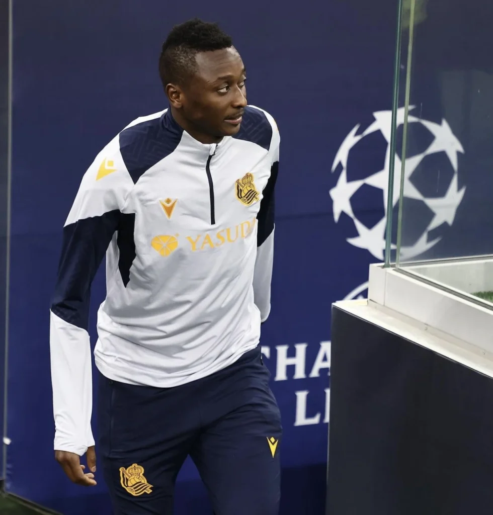 “I no be Iwobi I go insult person papa” — Super Eagles player, Sadiq Umar warns critics