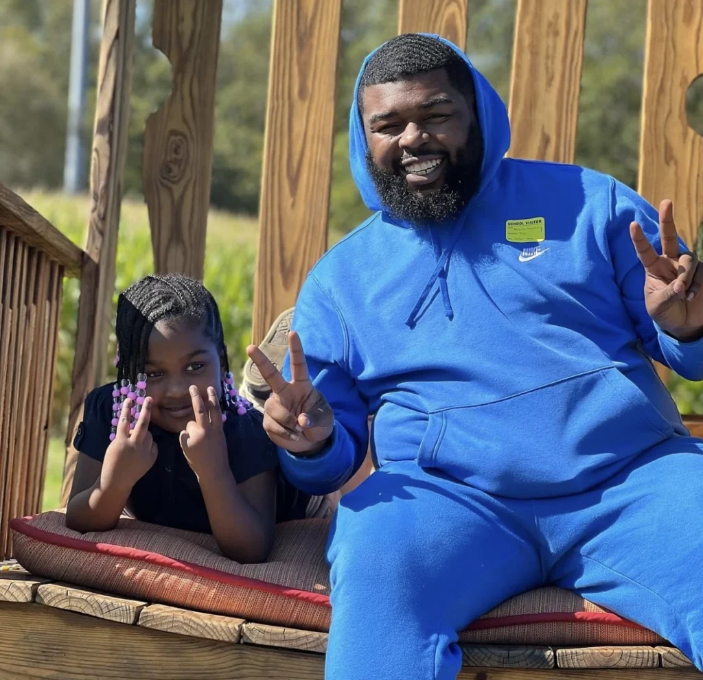 “She looked at me, then looked at my stomach” — Father shares reason his daughter did not ask him to participate in dads race 