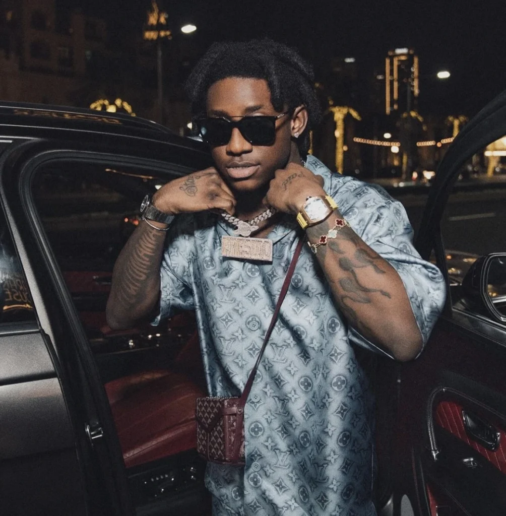 “Is that your man” — Shallipopi thoroughly questions lady before dancing with her on stage 