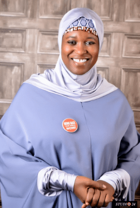 Drama as Aisha Yesufu, Kemi Olunloyo fight dirty on social media over economic hardship in the country