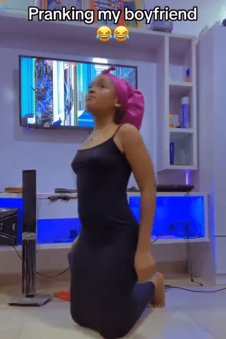 lady pranks tv broken boyfriend's reaction 