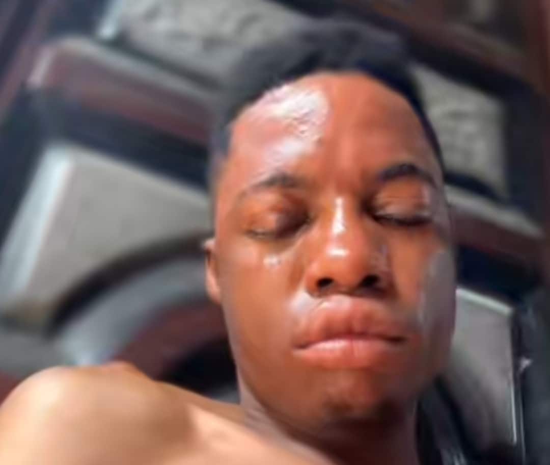 "This one life don spoil" - Online backlash as young man breaks down in tears as he experiences a heartbreak