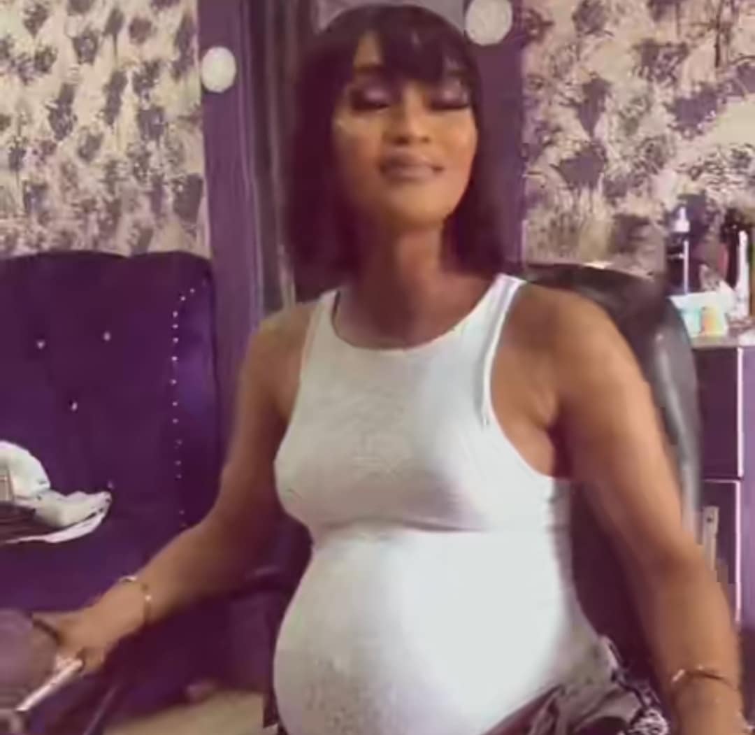 "Pikin don finish for heaven, na ancestors we dey born" - Nigerian mom admits to pregnancy attitude, baby takes after her