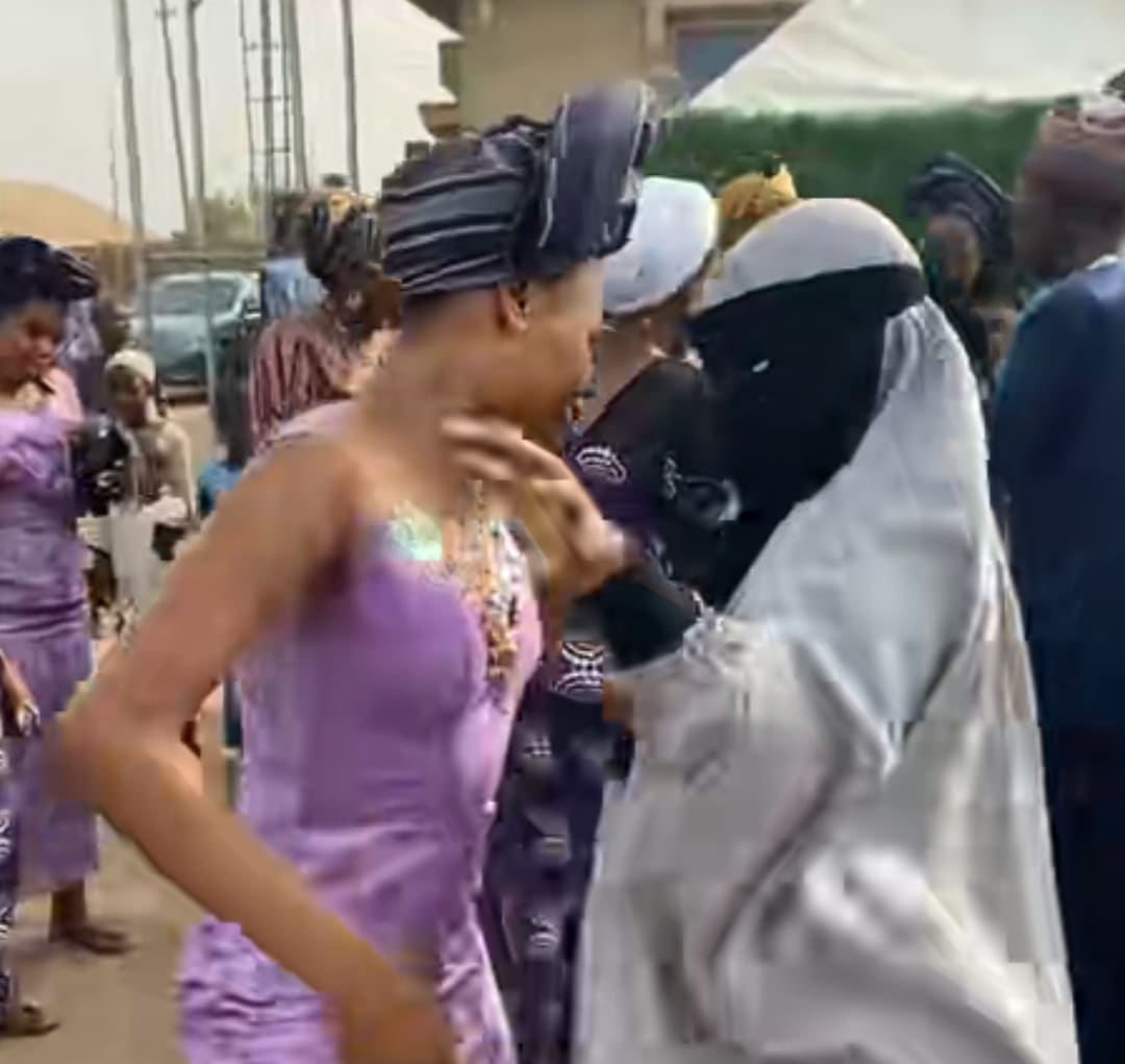 "Subhanallah" - Controversial video emerges as Muslim woman in a niqāb twerks at a social event