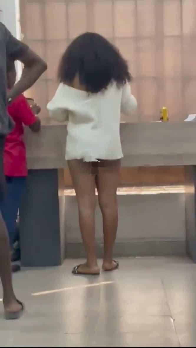 Man laments over lady's outfit to a bank