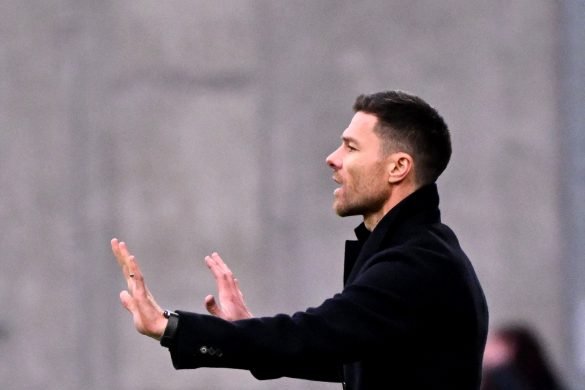 Chelsea eye Bayer Leverkusen's Xabi Alonso as Pochettino's replacement