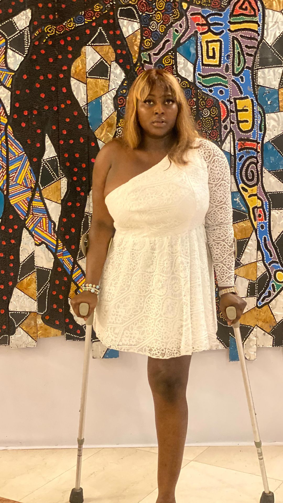 “Can you allow your son marry a lady like me?” – Doris Akonanya quizzes a passer-by in viral video