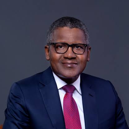 Dangote truck ambushed, hundreds of bags of rice looted amidst growing food scarcity