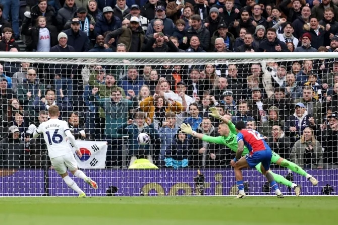 EPL: Son completes late Turnaround as Tottenham beat Crystal Palace 3-1