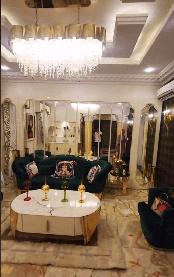 "Scary house" - Lady stuns many as she shares video of her huge mansion online