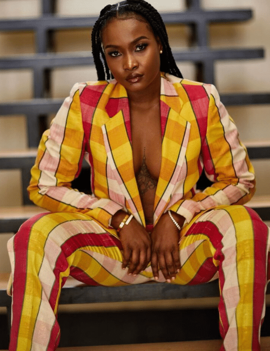 "Must you go to this length before you become a star" - Ilebaye's recent outfits cause buzz online