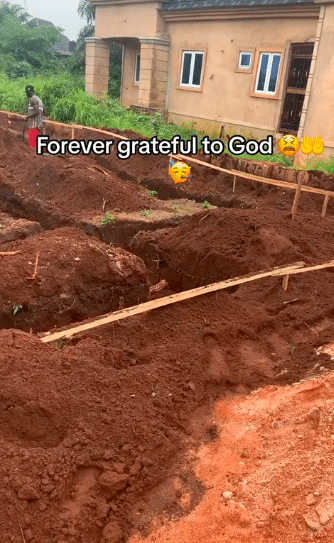 Nigerian lady builds huge house, shows its progress from beginning to end