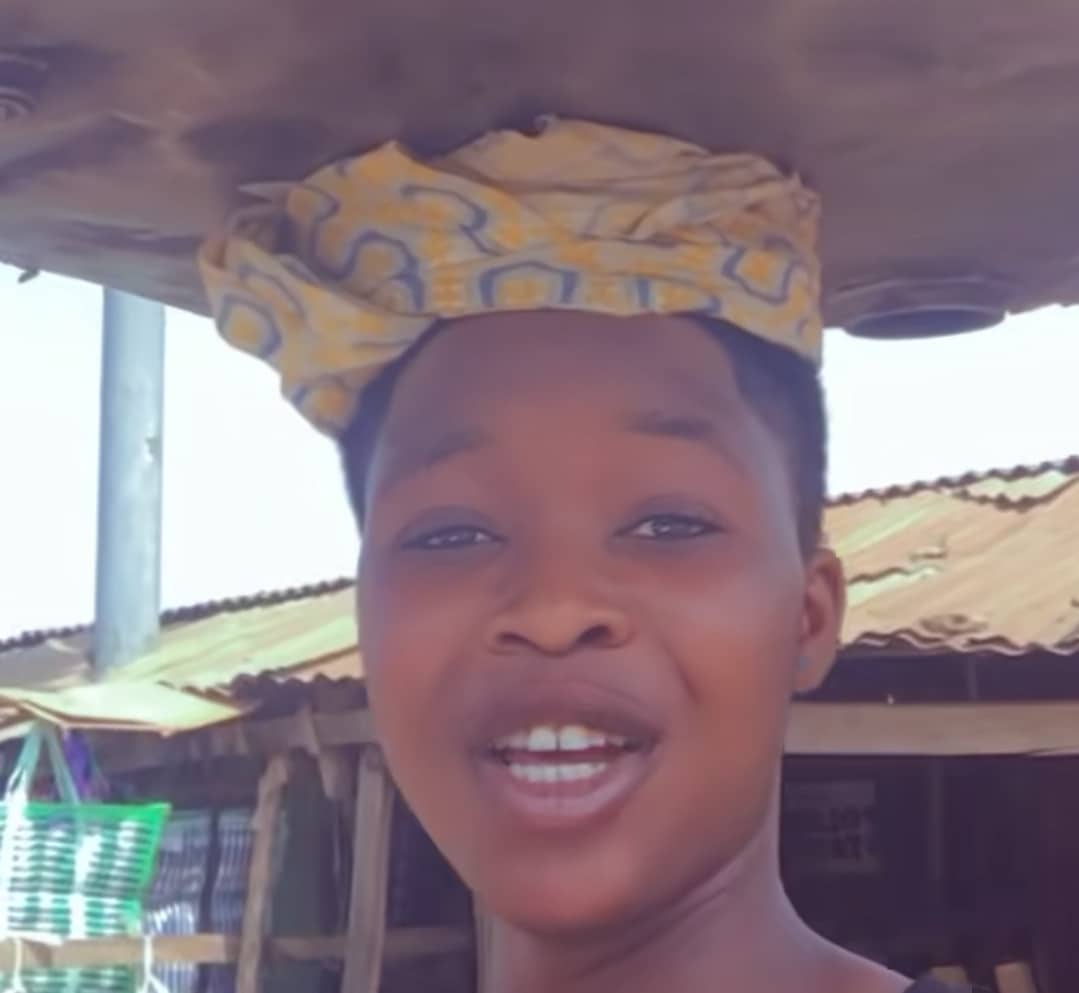 "This is my handiwork, I'm proud of it" - Beautiful hard-working lady brags, flaunts fish business on social media