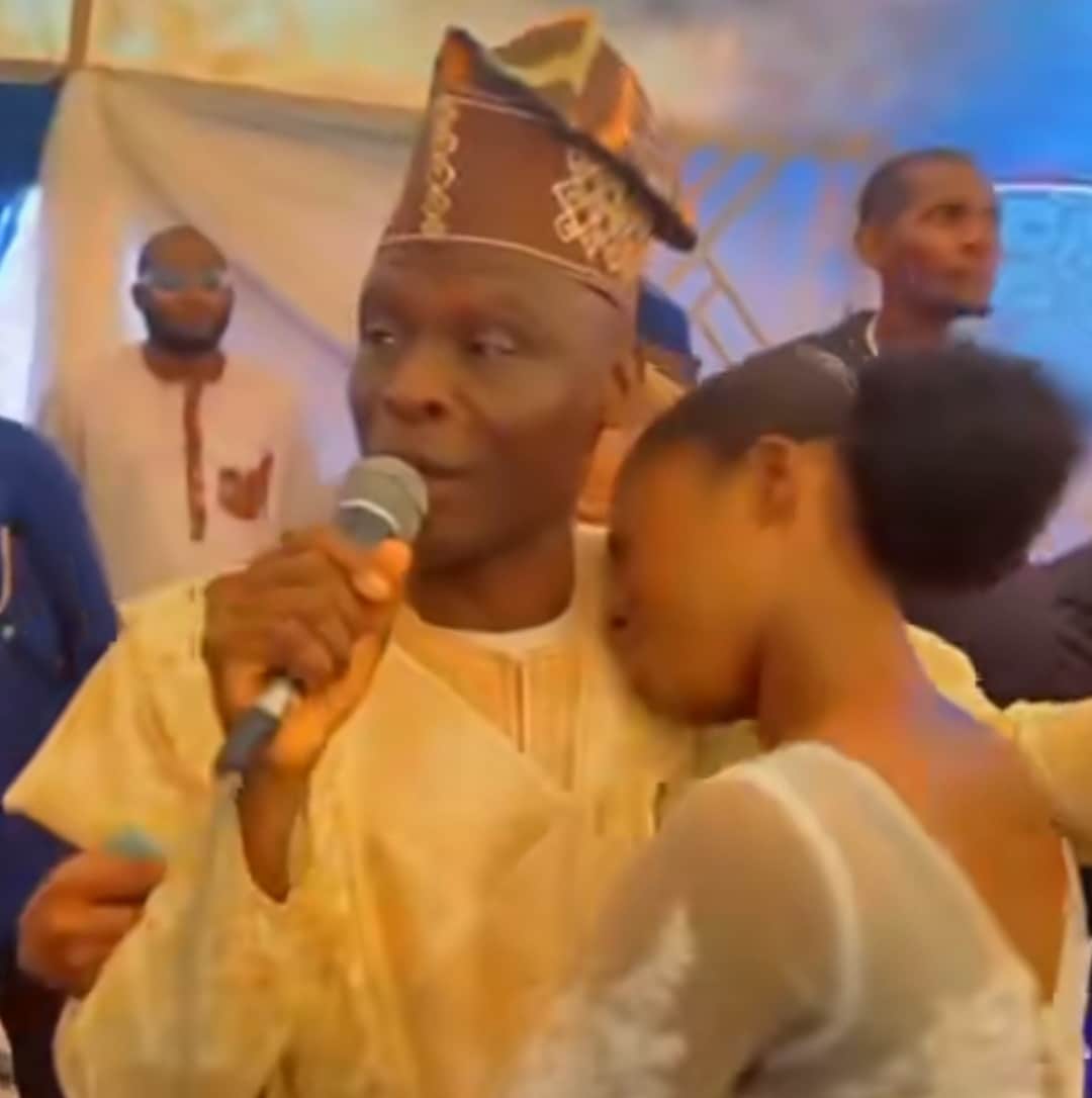 "My own starboy" - Touching scene as proud father composes special song for his daughter on her wedding day