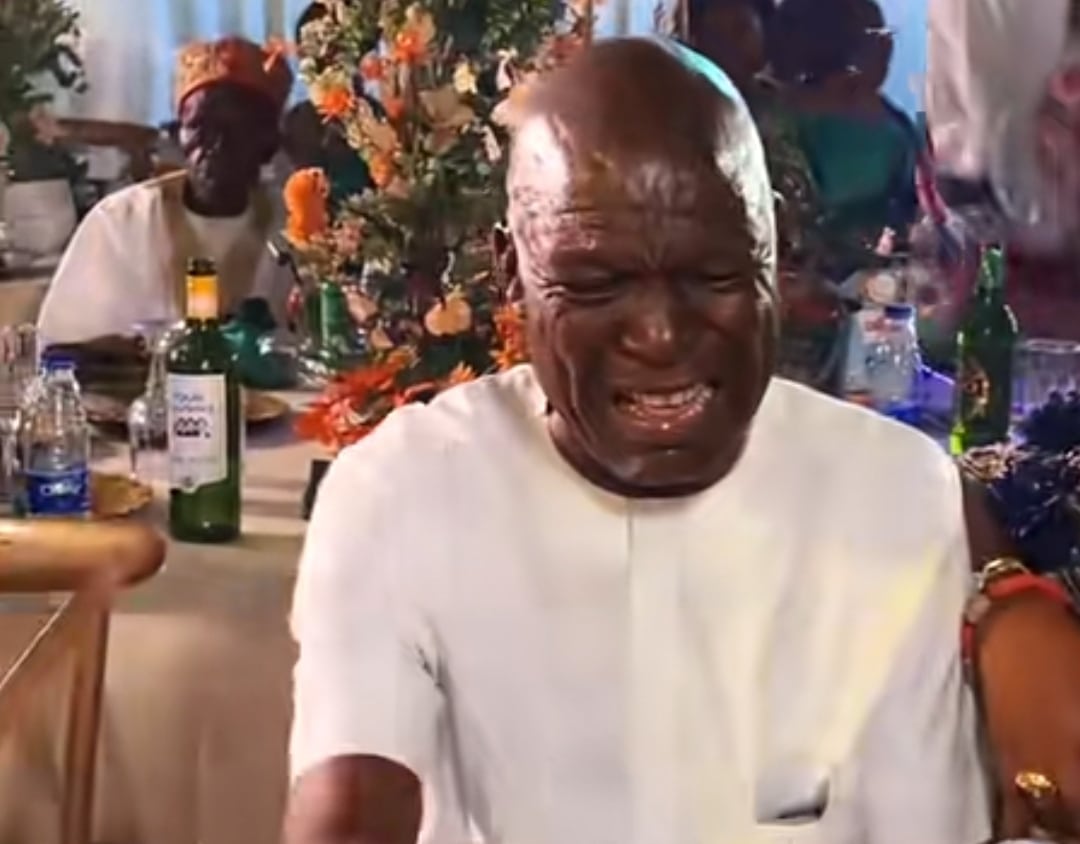 Moment Nigerian father broke down in tears after giving his daughter his blessings on her wedding day