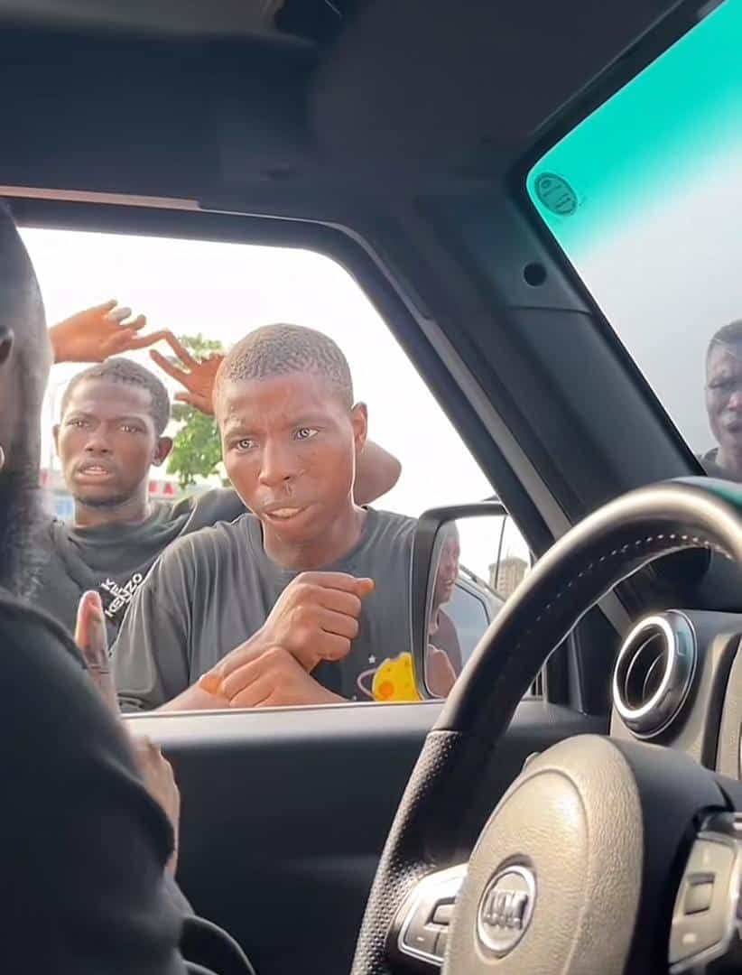 Moment Whitemoney warns beggars from harassing him
